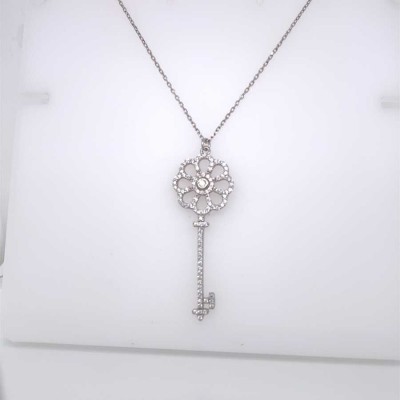 Mode Silver - Anahtar Motifli Taşlı Gümüş Kolye