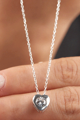 - Kalpli tektaş gümüş kolye  - Kalpli tektaş gümüş kolye