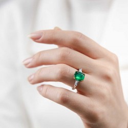 Mode Silver - Yeşil Renkli Taşlı Gümüş Yüzük